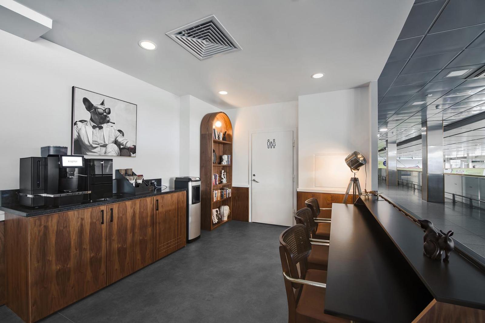 Kepler Club Riga Airport Hotel - Landside Public Area Ieki エクステリア 写真