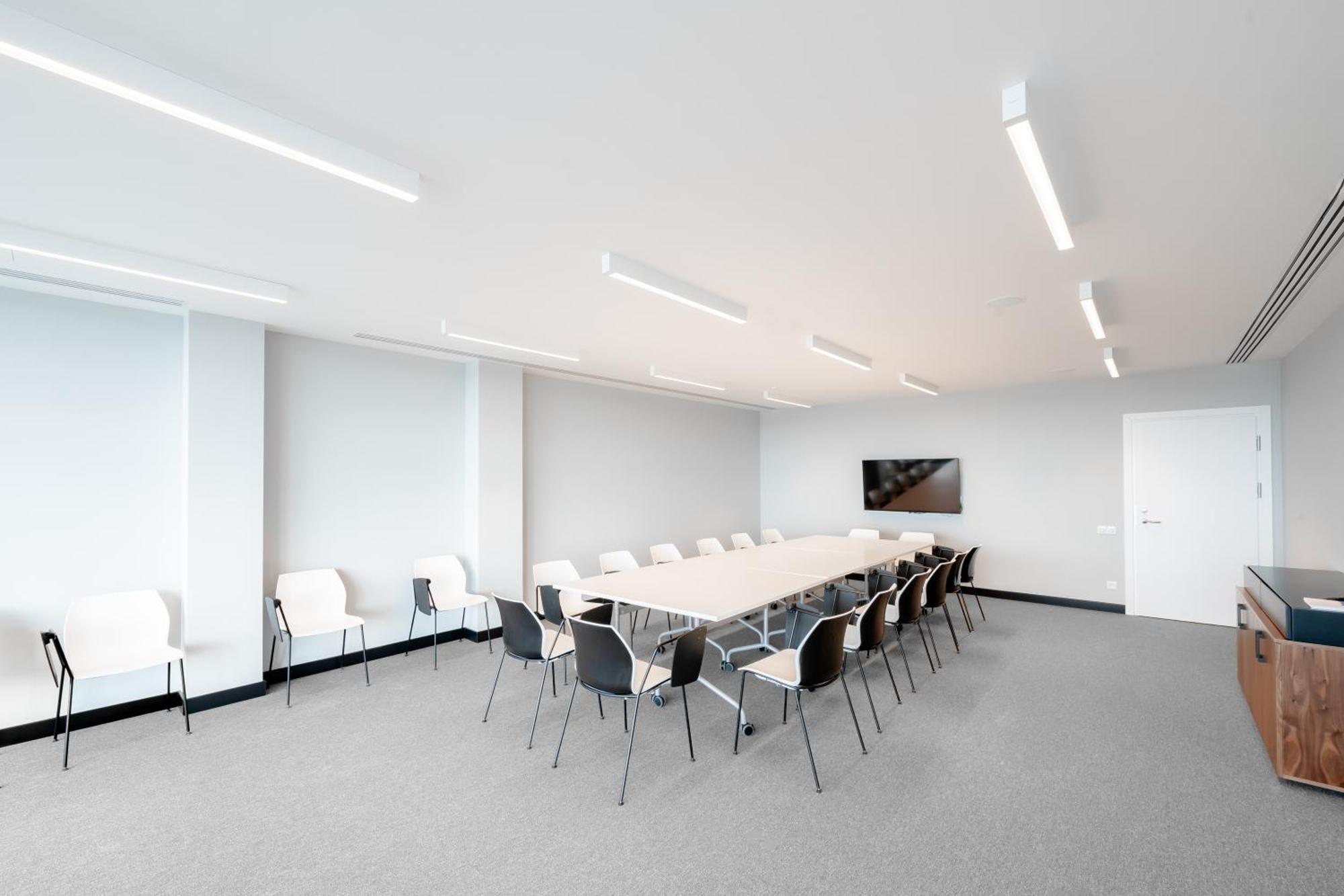 Kepler Club Riga Airport Hotel - Landside Public Area Ieki エクステリア 写真