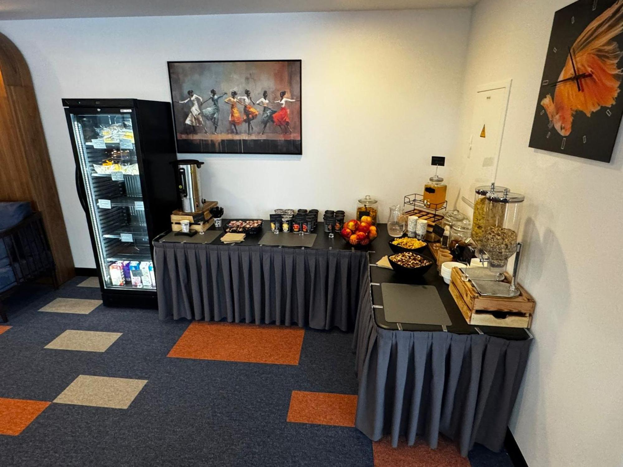 Kepler Club Riga Airport Hotel - Landside Public Area Ieki エクステリア 写真